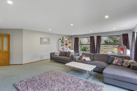 Photo of property in 2 Southleigh, Raumati South, Paraparaumu, 5032