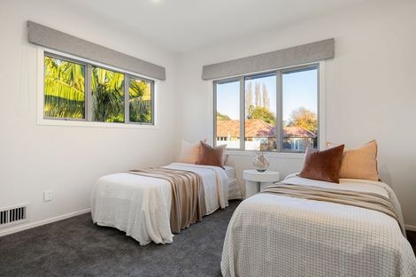 Photo of property in 1 Woodstock Road, Fairfield, Hamilton, 3214