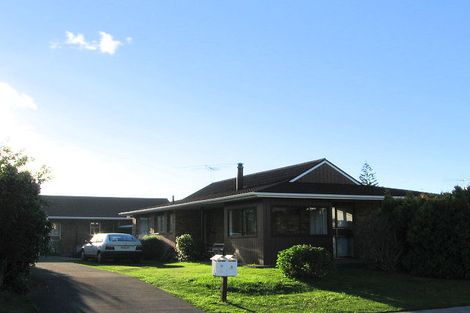 Photo of property in 4 Edgewater Street, Waikanae, 5036