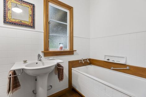 Photo of property in 26 Bonithon Avenue, Moturoa, New Plymouth, 4310