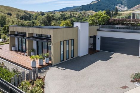 Photo of property in 18 Hill Tops Way, Stoke, Nelson, 7011