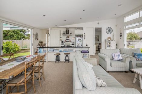 Photo of property in 50 Kupe Drive, Whitianga, 3510