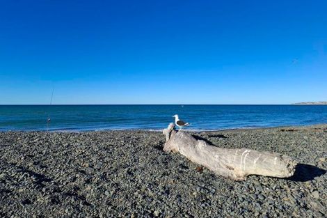 Photo of property in 12 Memorial Park Avenue, Haumoana, 4102