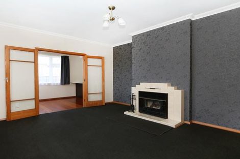 Photo of property in 166 College Street, Awapuni, Palmerston North, 4412