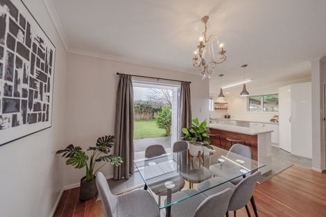Photo of property in 40 Middle Road, Havelock North, 4130