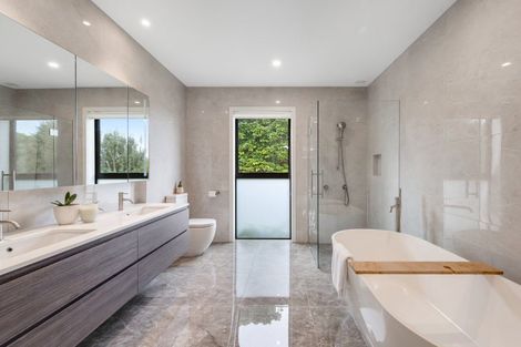 Photo of property in 67 Riordan Lane, Whitford, Manurewa, 2576