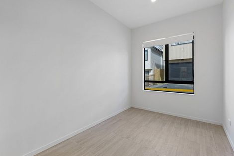 Photo of property in 11/116 Colwill Road, Massey, Auckland, 0614