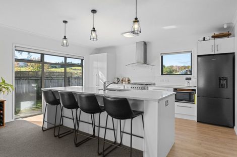 Photo of property in 17 Windsor Street, Richmond Heights, Taupo, 3330