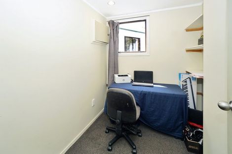 Photo of property in 10 Muir Place, Te Puke, 3119