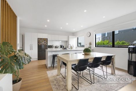 Photo of property in 17c Cessna Crescent, Mangere, Auckland, 2022