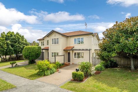 Photo of property in 27 Kinleith Way, Albany, Auckland, 0632