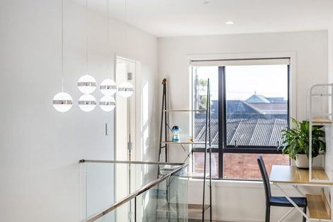 Photo of property in 145 Astley Avenue, New Lynn, Auckland, 0600