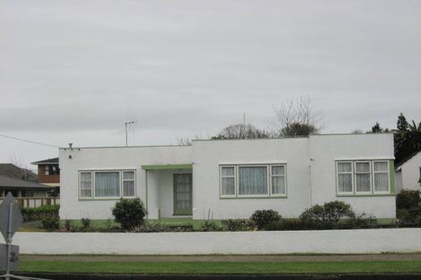 Photo of property in 359 Oxford Street, Levin, 5510