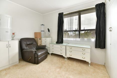 Photo of property in 30 Downer Street, Helensville, 0800