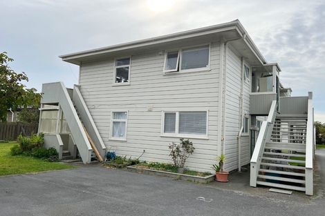 Photo of property in 139u6 Queens Drive, Lyall Bay, Wellington, 6022
