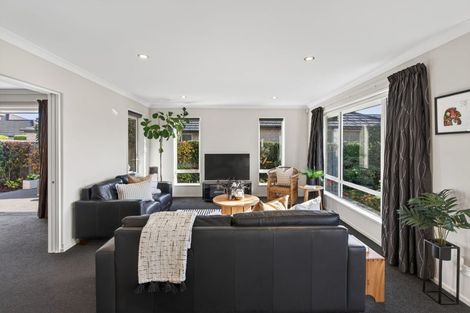 Photo of property in 55 Brookwater Avenue, Northwood, Christchurch, 8051
