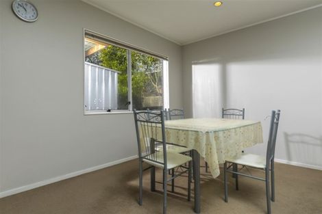 Photo of property in 75 Edmonton Road, Henderson, Auckland, 0612