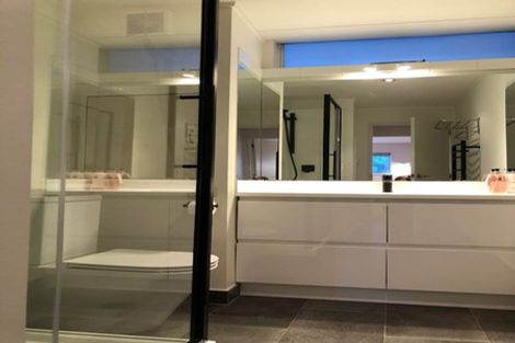 Photo of property in 3/73 Princes Street, Northcote Point, Auckland, 0627