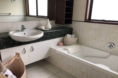 Photo of property in 7 Patros Place, Bucklands Beach, Auckland, 2012