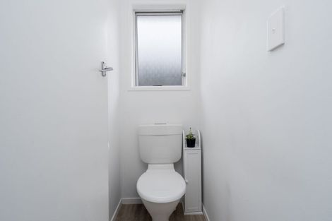 Photo of property in 37 Clyma Place, Massey, Auckland, 0614