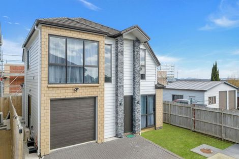 Photo of property in 84b Hutchinsons Road, Bucklands Beach, Auckland, 2014
