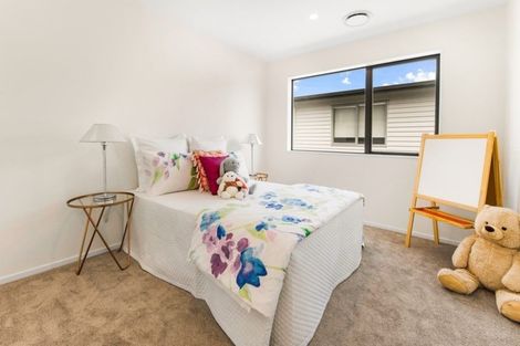 Photo of property in 15 Kearns Drive, Hobsonville, Auckland, 0616