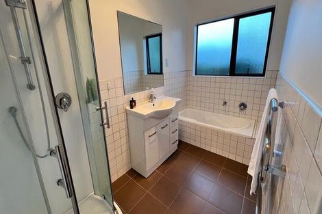 Photo of property in 10a Marewa Street, Te Atatu South, Auckland, 0610