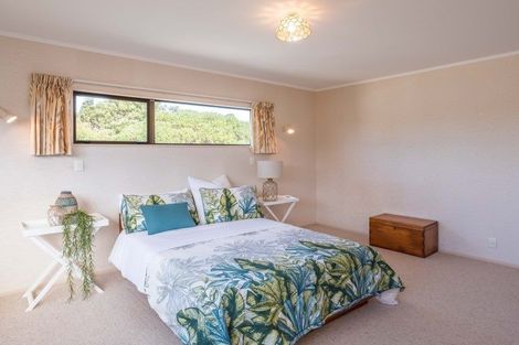 Photo of property in 115 Seaview Road, Paraparaumu Beach, Paraparaumu, 5032