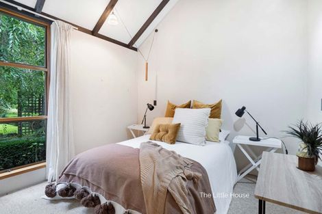 Photo of property in 12 Kempton Street, Greytown, 5712