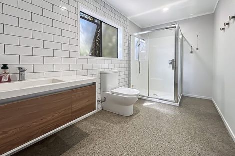 Photo of property in 9 Brownie Road, Laingholm, Auckland, 0604