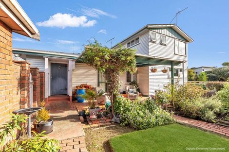 Photo of property in 13 Waimarie Avenue, Paraparaumu, 5032