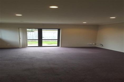 Photo of property in 70a Kayes Road, Pukekohe, 2120