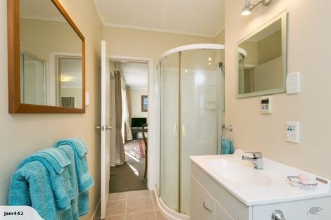 Photo of property in 427 Ohiro Road, Brooklyn, Wellington, 6021