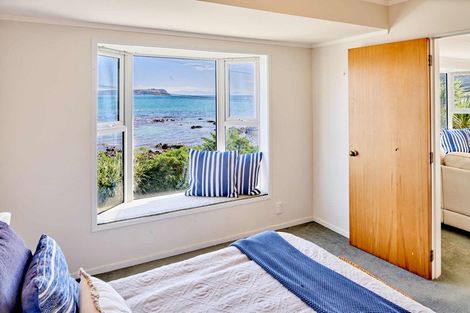Photo of property in 79 Moana Road, Plimmerton, Porirua, 5026