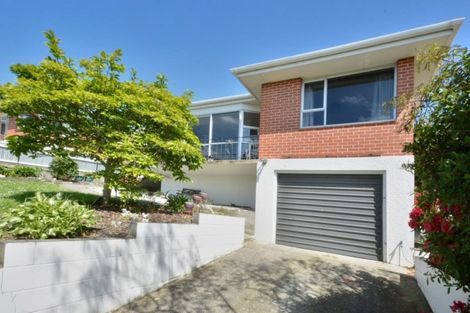 Photo of property in 10 Kinmont Crescent, Kinmont Park, Mosgiel, 9024