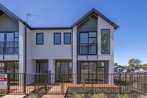 Photo of property in 13 Holmes Hanover Lane, Halswell, Christchurch, 8025