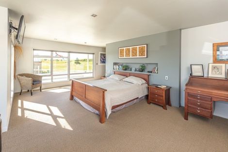 Photo of property in 34 Longbeach Drive, Castlecliff, Whanganui, 4501