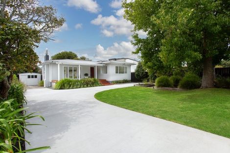 Photo of property in Peninsula Primary School, 61 Wharf Road, Te Atatu Peninsula, Auckland, 0610