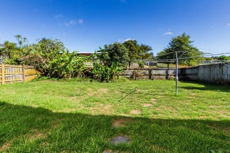 Photo of property in 134 Colwill Road, Massey, Auckland, 0614
