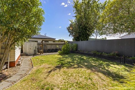 Photo of property in 25 Brightwater Terrace, Terrace End, Palmerston North, 4410