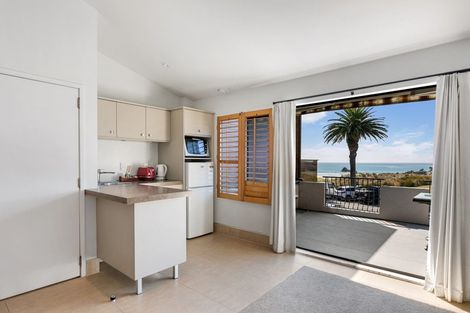 Photo of property in 30 Marine Parade, Mount Maunganui, 3116