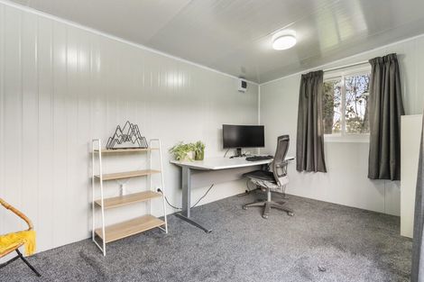 Photo of property in 62 Eskdale Road, Birkdale, Auckland, 0626