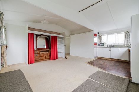 Photo of property in 10 Stoke Place, Awapuni, Palmerston North, 4412