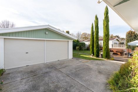 Photo of property in 33 De Vere Crescent, Chartwell, Hamilton, 3210