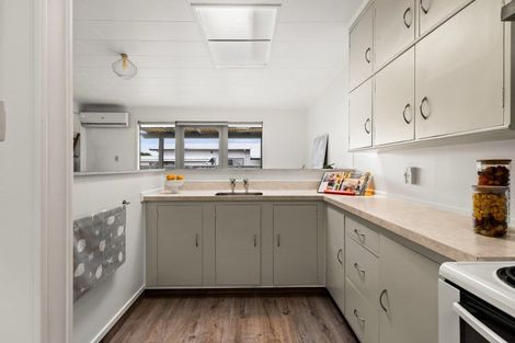 Photo of property in 25 Liverpool Crescent, Tamatea, Napier, 4112