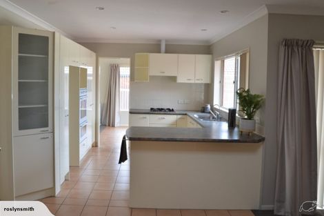 Photo of property in 16 Rathmar Drive, Manurewa, Auckland, 2105