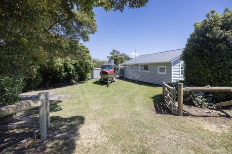 Photo of property in 6 Bride Street, Moeraki, 9482