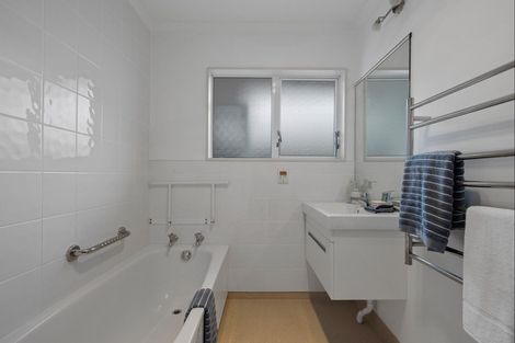Photo of property in 477 Marine Parade, Napier South, Napier, 4110