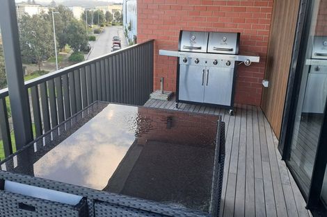 Photo of property in 4/85 Bomb Point Drive, Hobsonville, Auckland, 0616