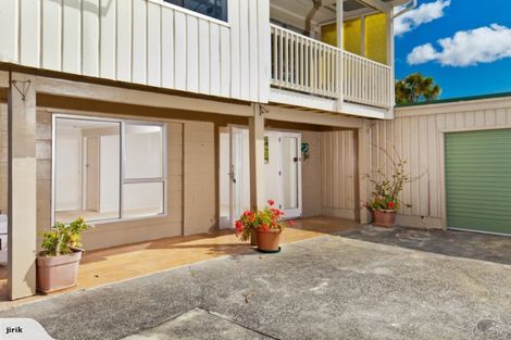 Photo of property in 2/38 Glenvar Road, Torbay, Auckland, 0630